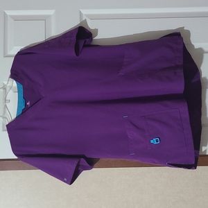 Carhartt scrub top